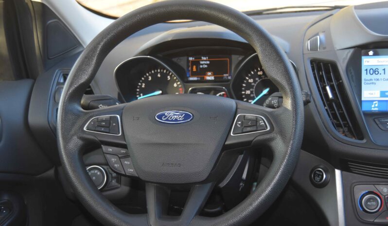 
								2019 Ford Escape SE full									