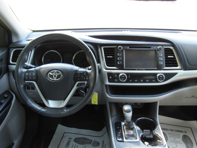 2019 Toyota Highlander LE Plus